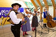 Sobota 8. 7. - folklorní soubory