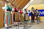 Sobota 8. 7. - folklorní soubory