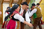 Sobota 8. 7. - folklorní soubory