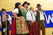 Sobota 8. 7. - folklorní soubory